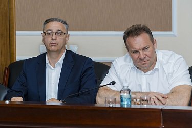 Адресная поддержка в округах